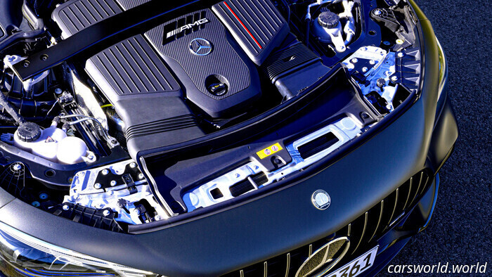 El próximo C63 de AMG prescindirá del motor de cuatro cilindros, pero aún no recuperará el V8 | Carscoops